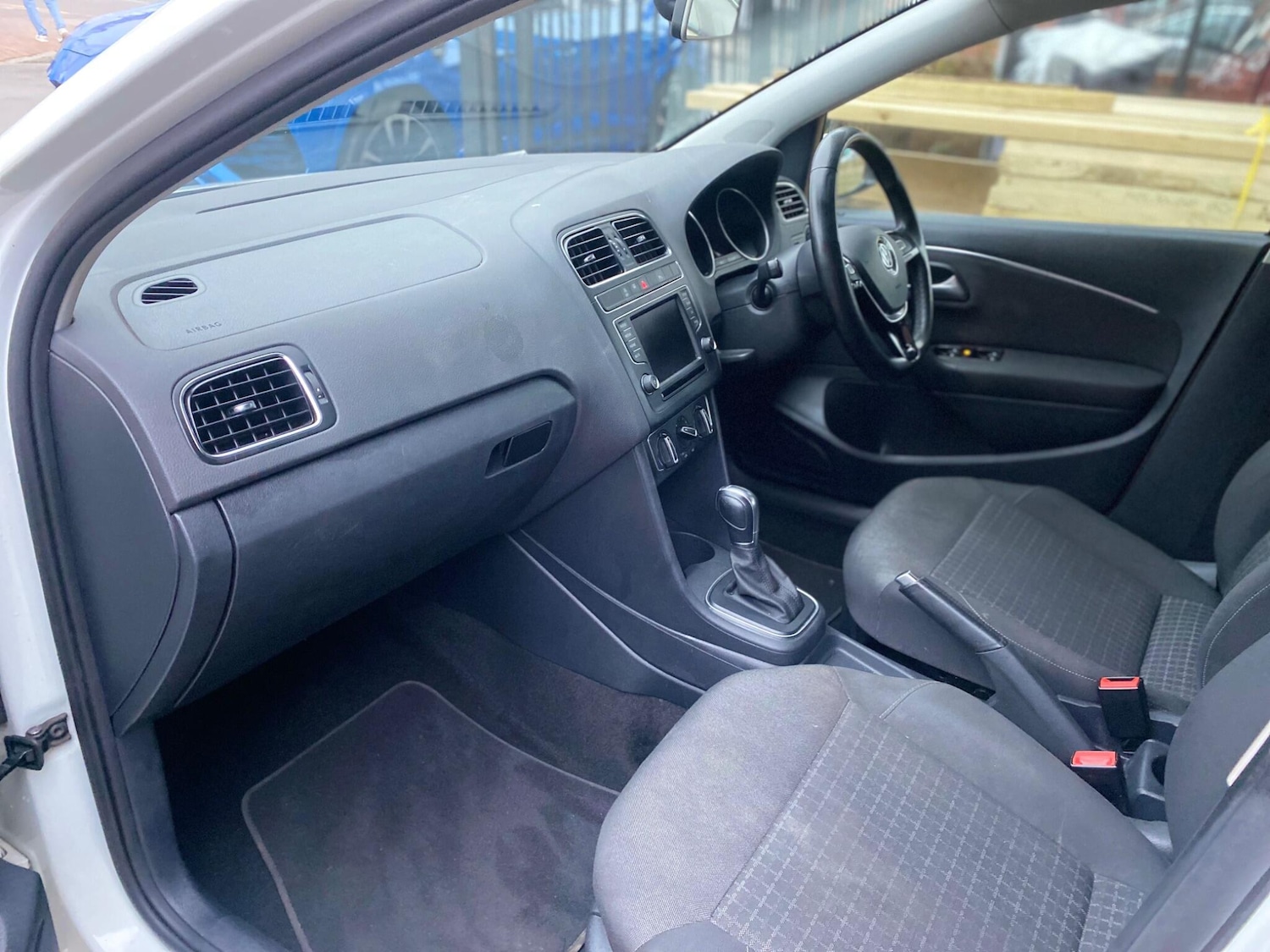 Used Volkswagen Polo 2015 for sale - 76423106: Photo 15