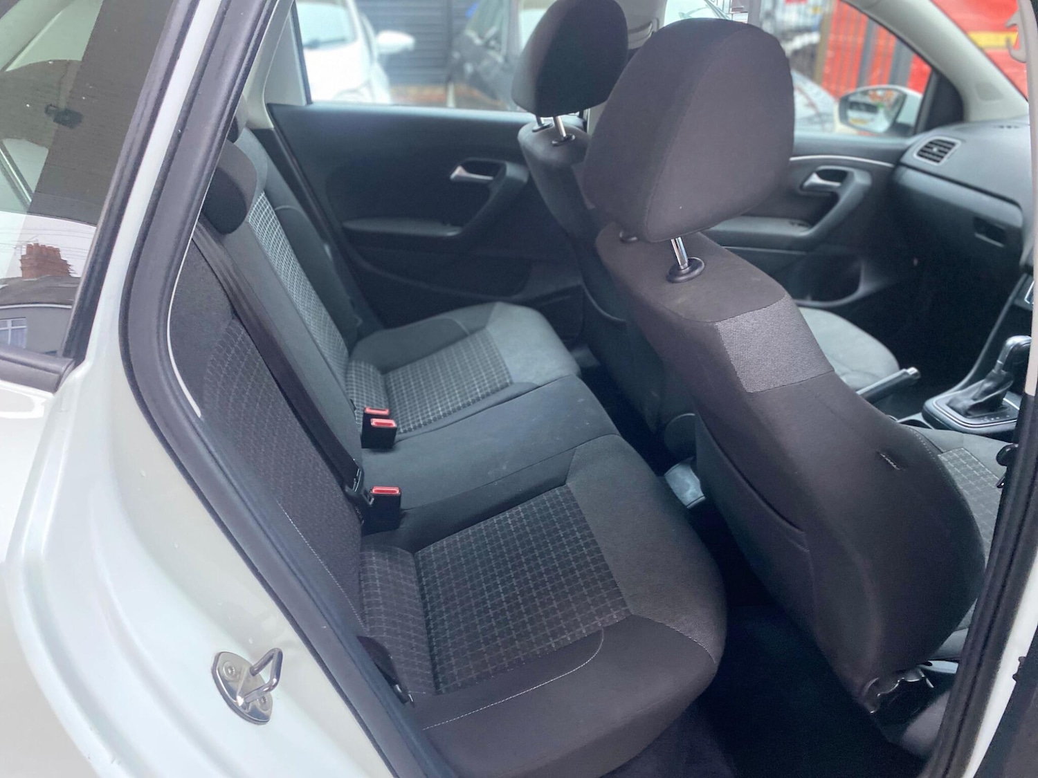 Used Volkswagen Polo 2015 for sale - 76423106: Photo 18