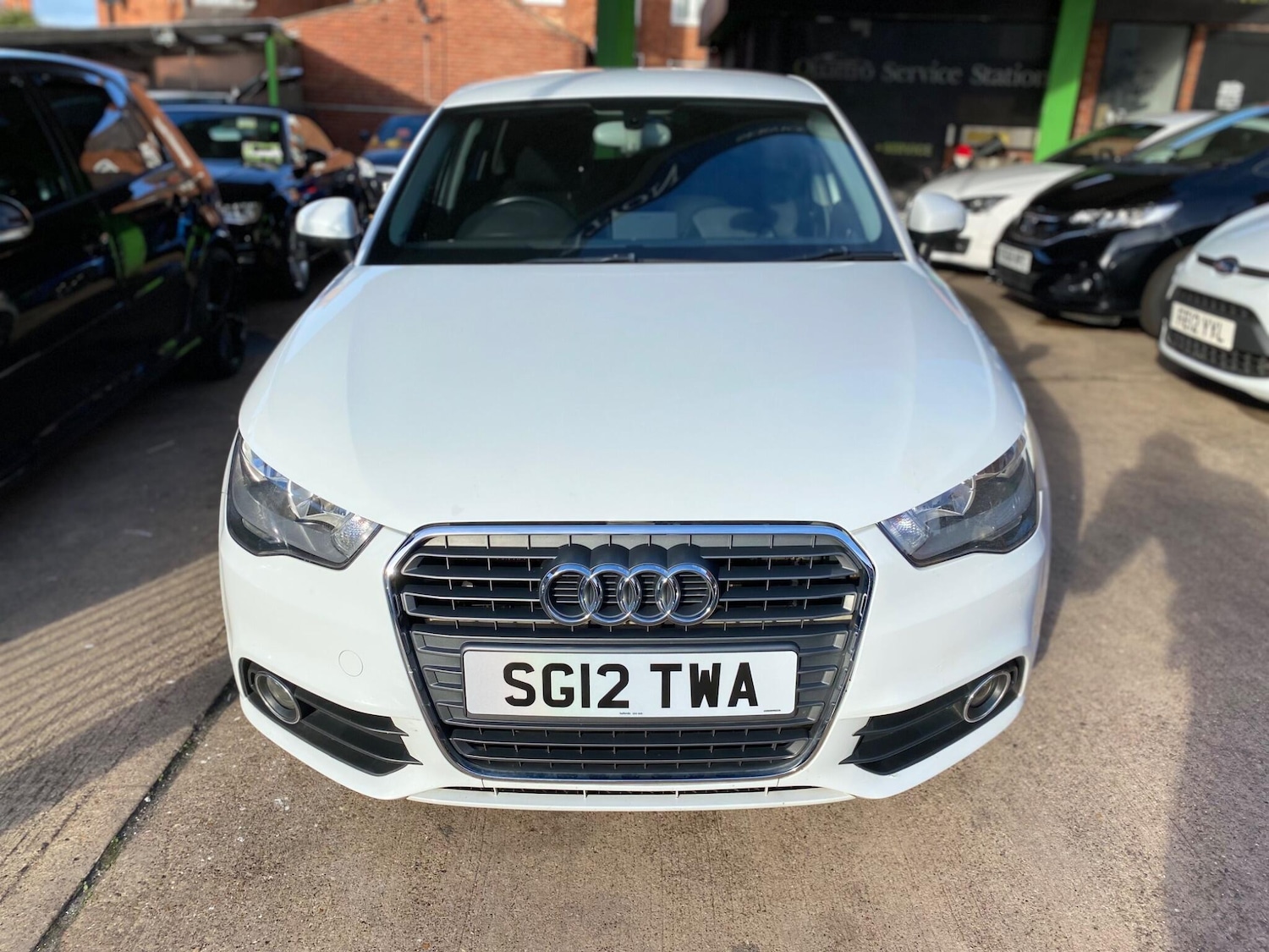 Used Audi A1 2012 for sale - 76409231: Photo 2