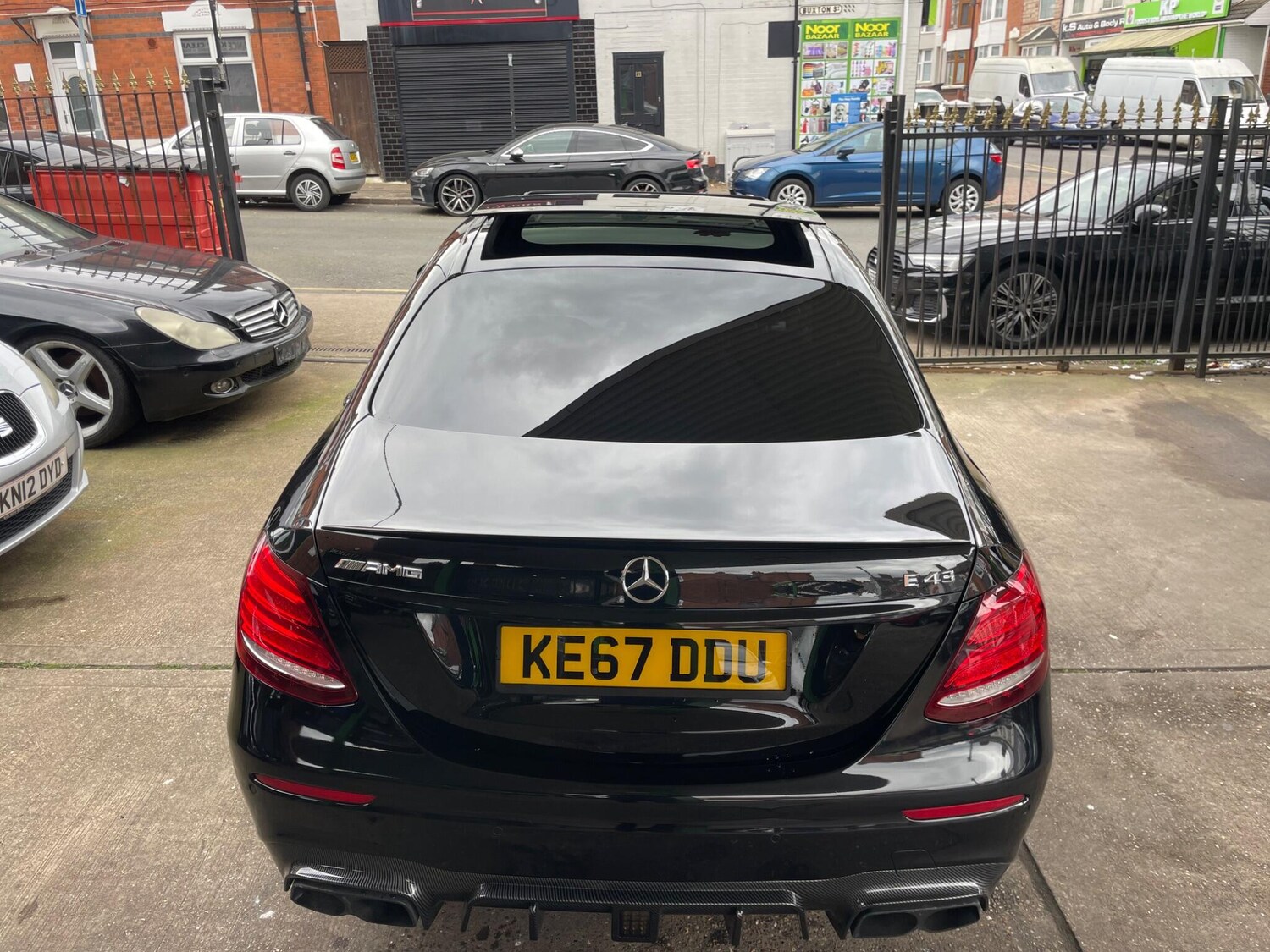 Used Mercedes-Benz E Class for sale - 77824669: Photo 14