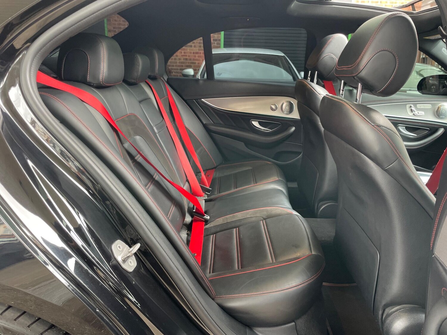 Used Mercedes-Benz E Class for sale - 77824669: Photo 34