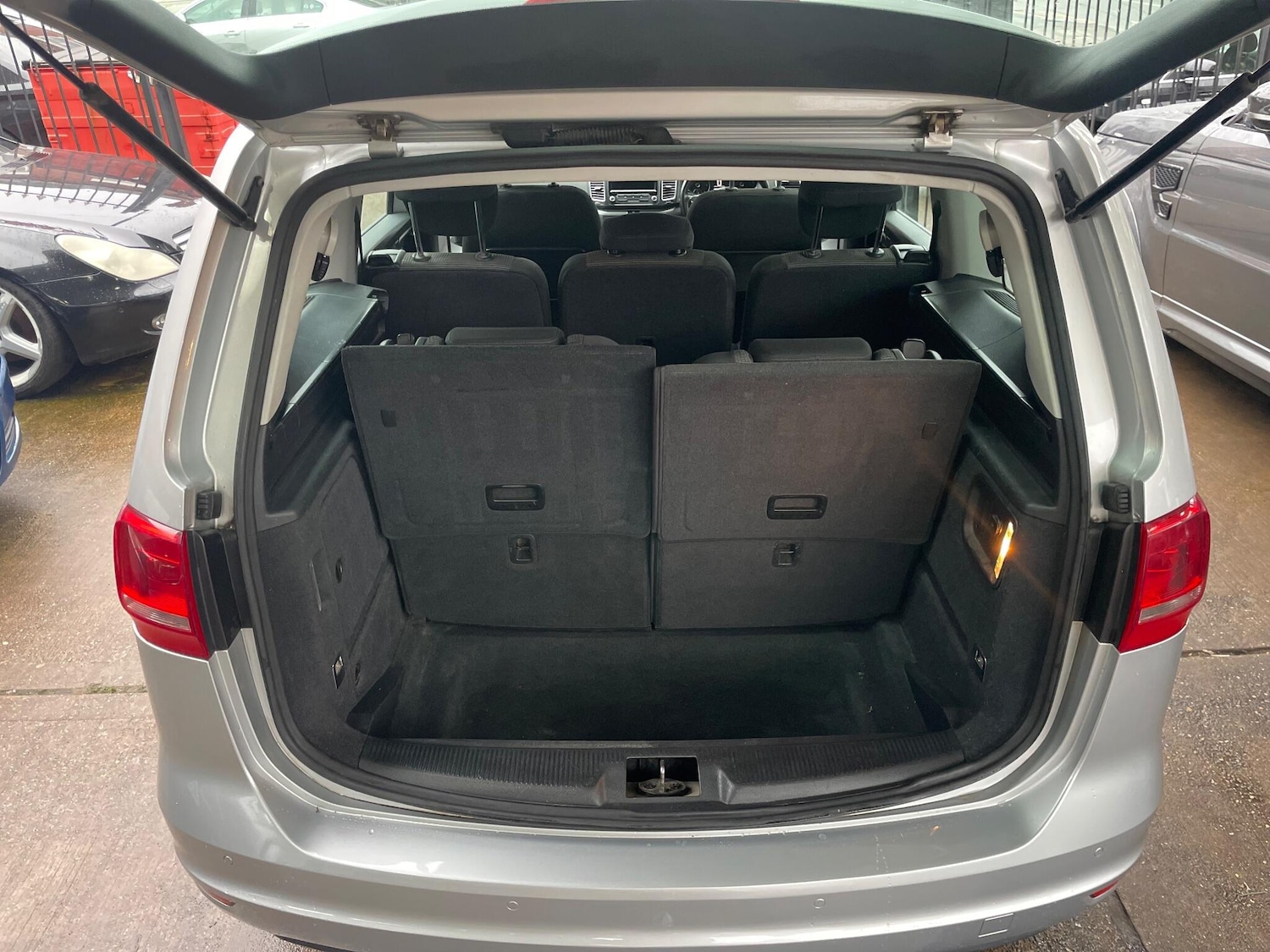 Used Volkswagen Sharan 2011 for sale - 77291406: Photo 26