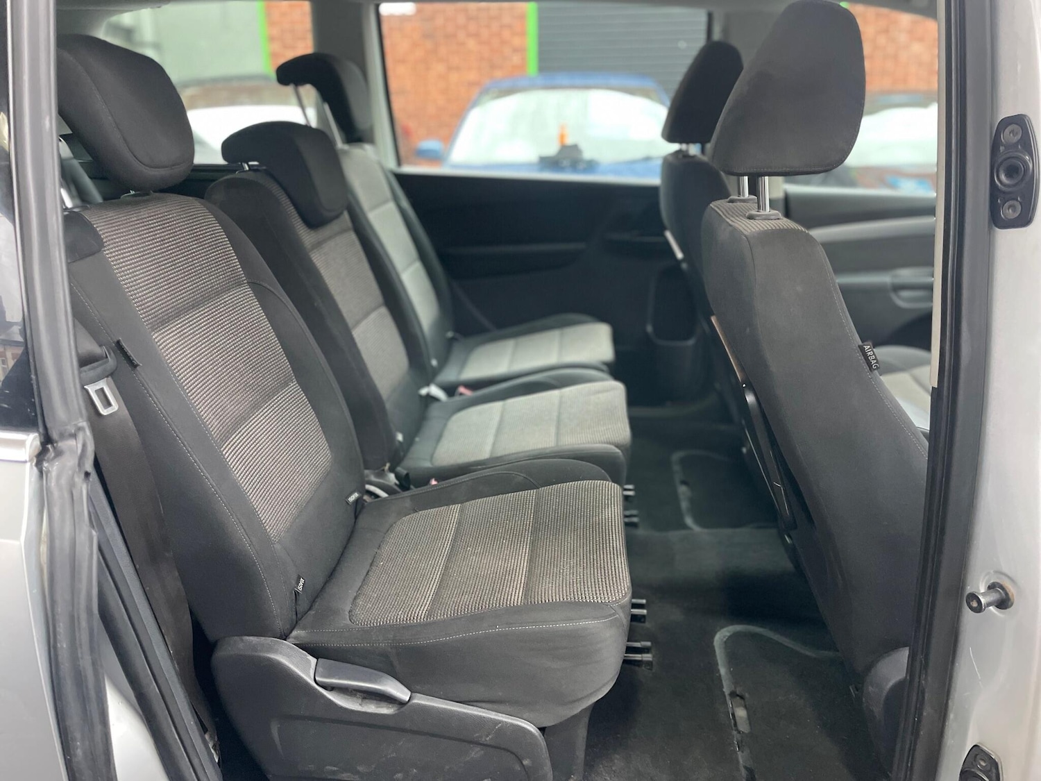 Used Volkswagen Sharan 2011 for sale - 77291406: Photo 32