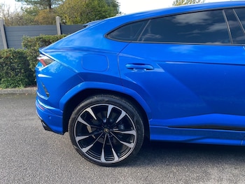 Used Lamborghini Urus 2021 for sale - 77108778: Photo