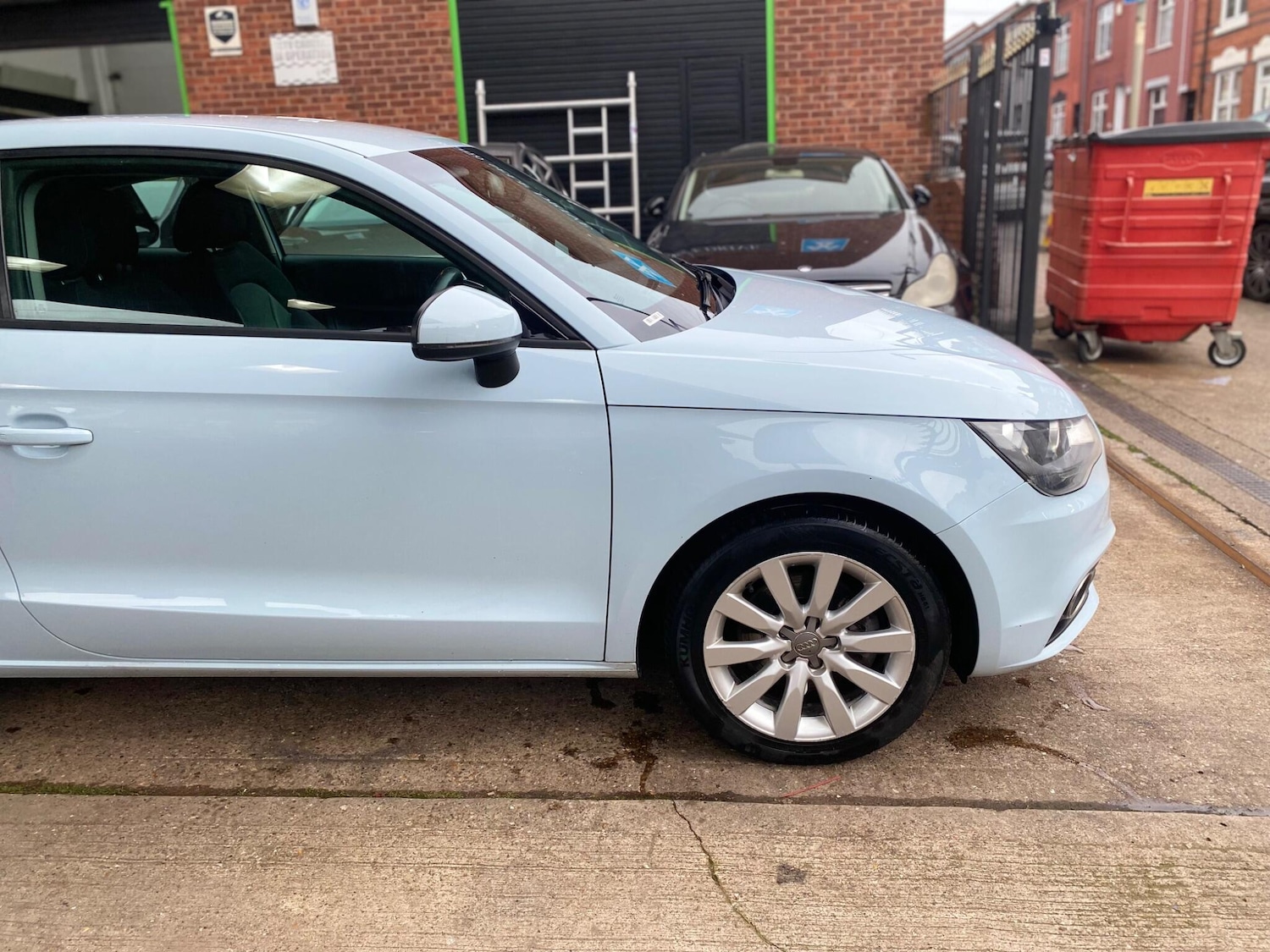 Used Audi A1 2012 for sale - 76865352: Photo 6