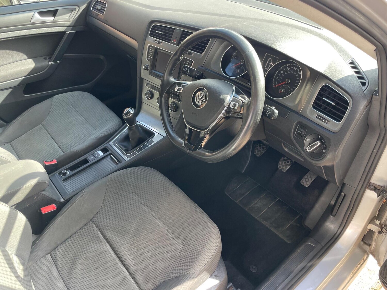 Used Volkswagen Golf 2013 for sale - 77839088: Photo 31