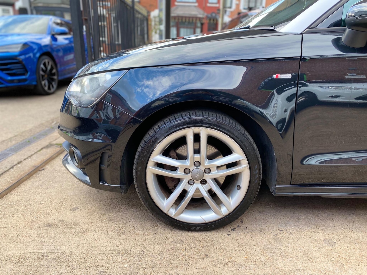 Used Audi A1 2011 for sale - 76398346: Photo 15