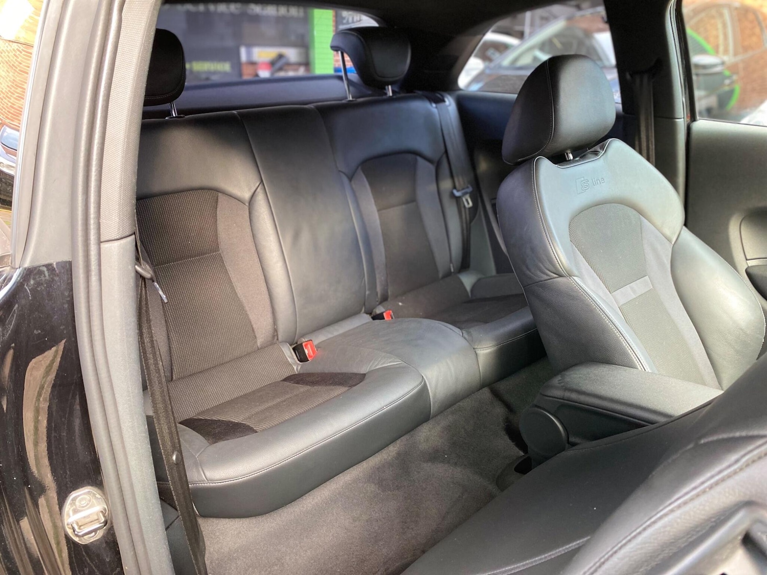 Used Audi A1 2011 for sale - 76398346: Photo 21