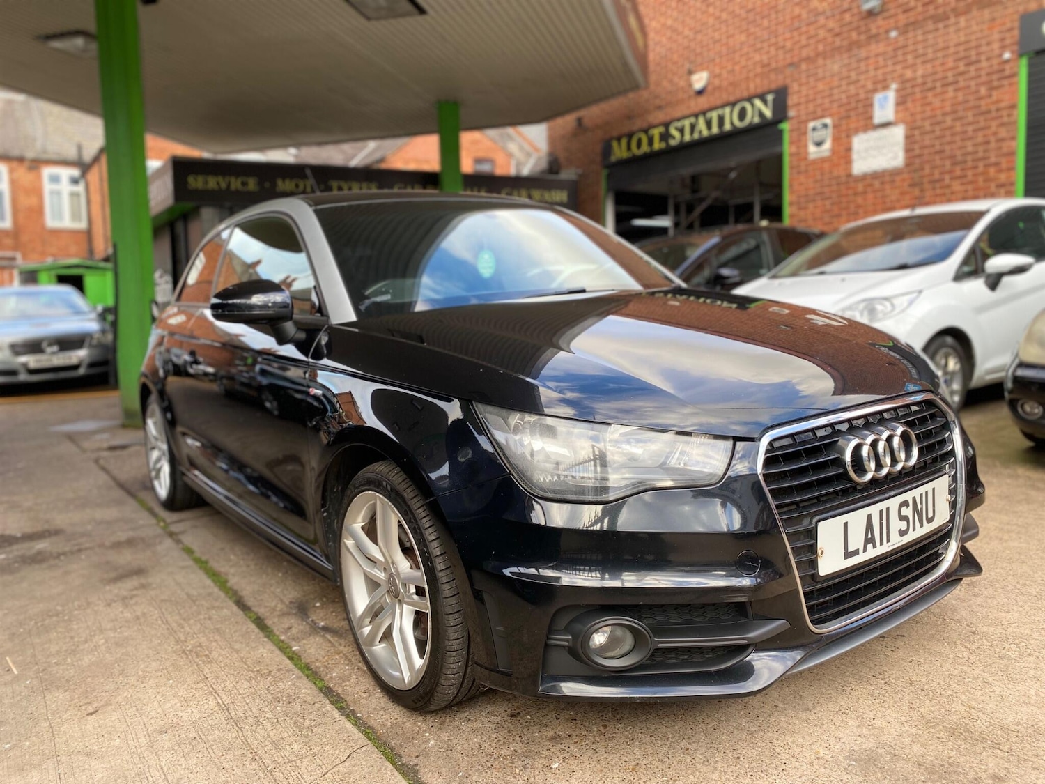 Used Audi A1 2011 for sale - 76398346: Photo 4