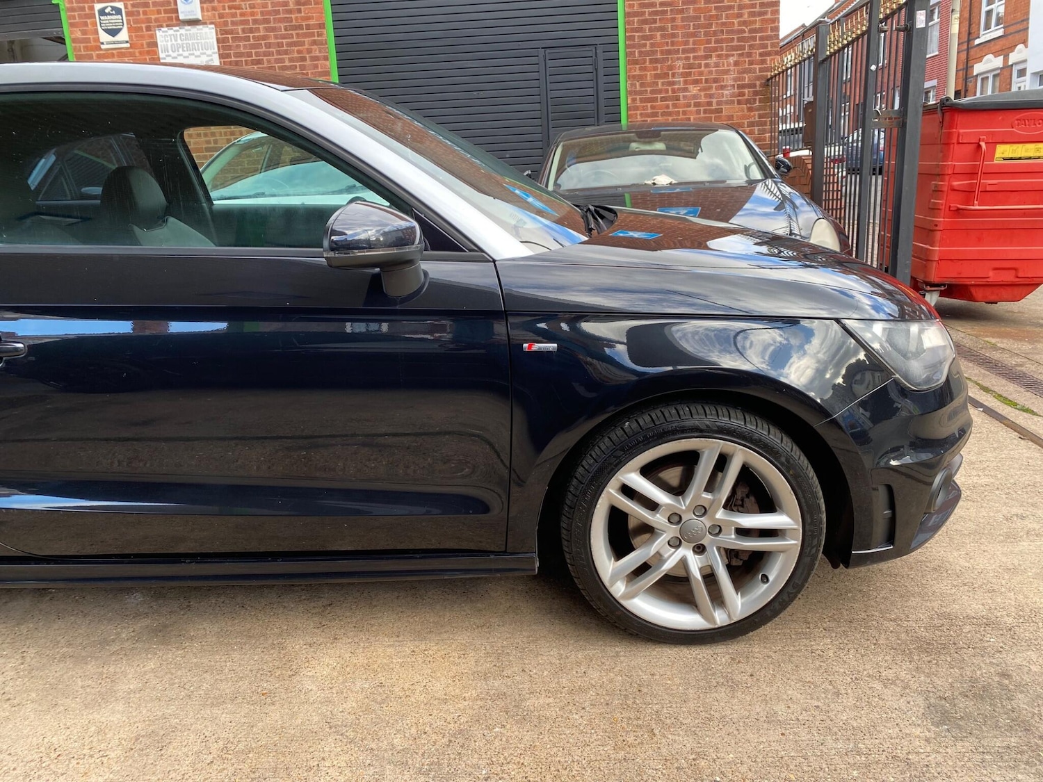 Used Audi A1 2011 for sale - 76398346: Photo 6