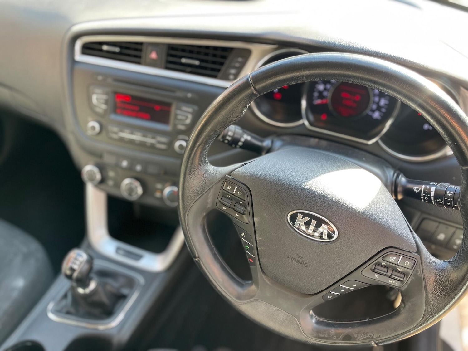 Used Kia Ceed 2015 for sale - 77455350: Photo 35