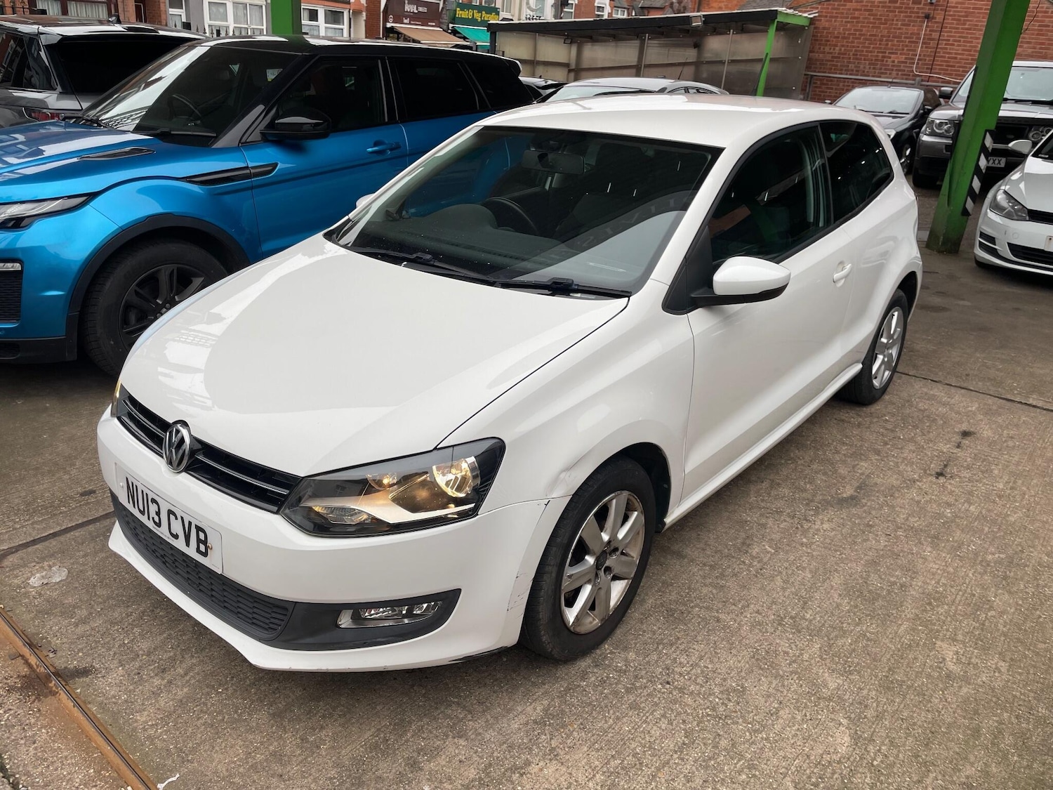 Used Volkswagen Polo for sale - 77598739: Photo 2