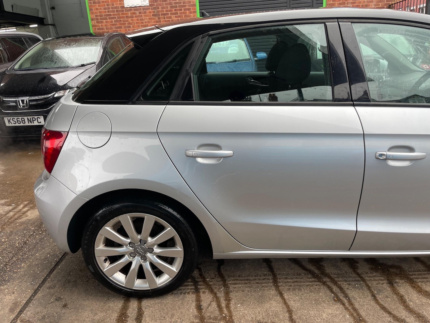 Used Audi A1 2012 for sale - 77612824: Photo 8