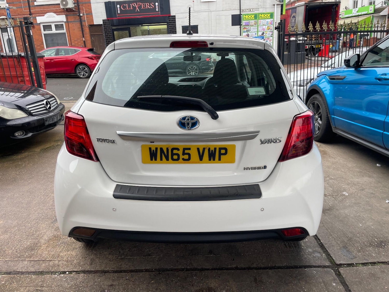 Used Toyota Yaris 2015 for sale - 77611749: Photo 12