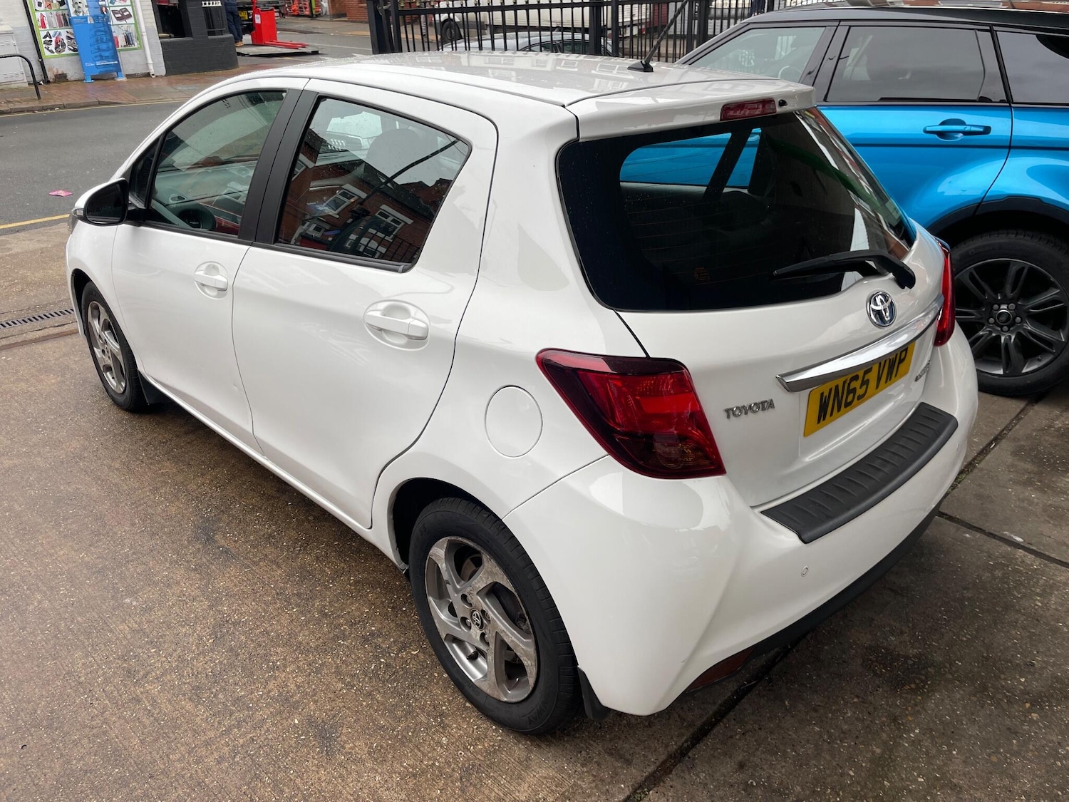 Used Toyota Yaris 2015 for sale - 77611749: Photo 14