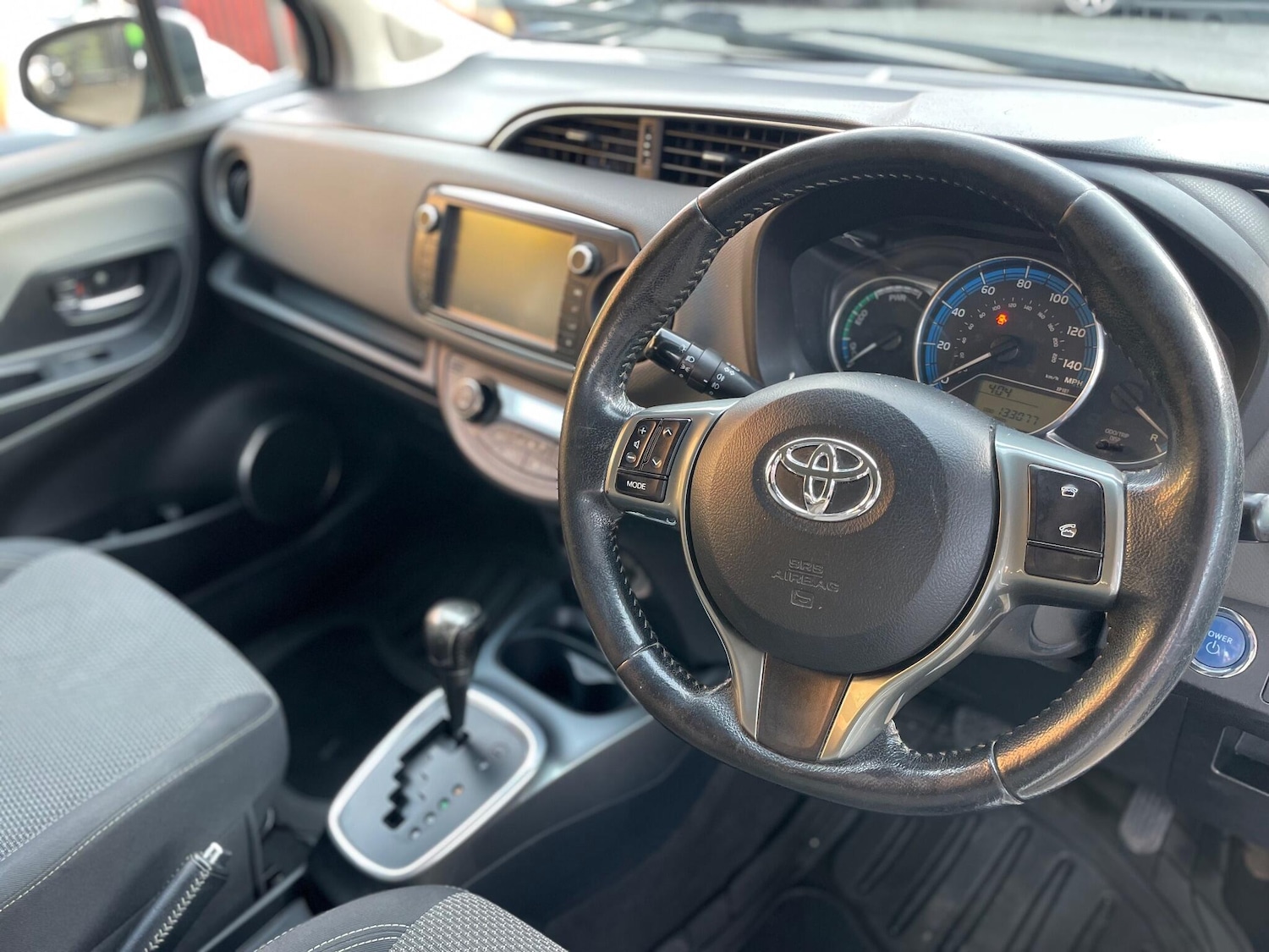 Used Toyota Yaris 2015 for sale - 77611749: Photo 35