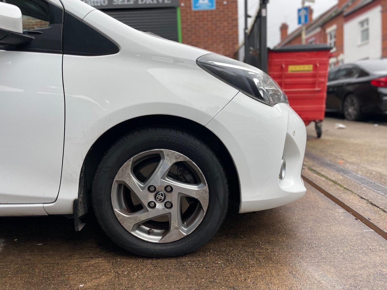 Used Toyota Yaris 2015 for sale - 77611749: Photo 6