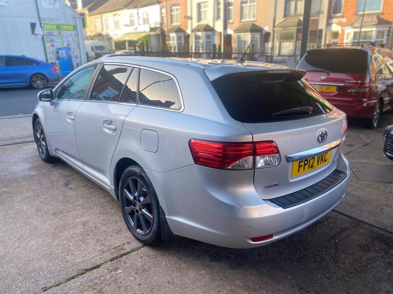 Used Toyota Avensis 2012 for sale - 76781207: Photo 12