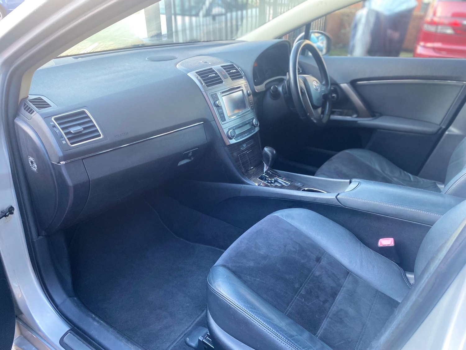 Used Toyota Avensis 2012 for sale - 76781207: Photo 16