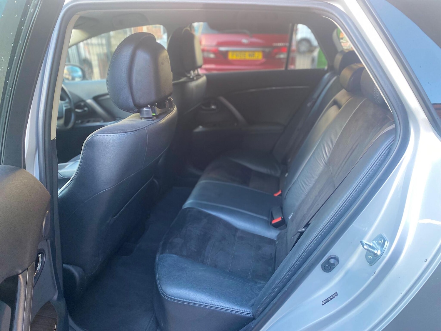 Used Toyota Avensis 2012 for sale - 76781207: Photo 18