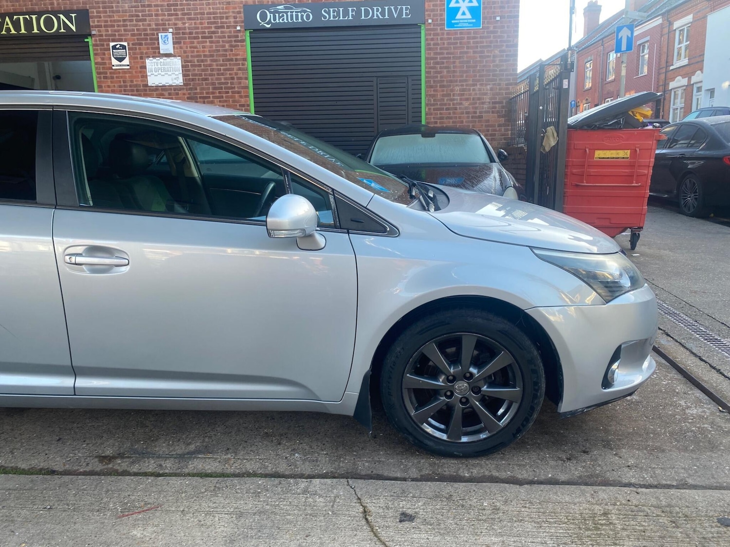 Used Toyota Avensis 2012 for sale - 76781207: Photo 6