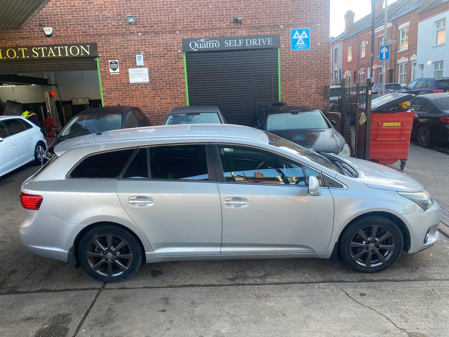 Used Toyota Avensis 2012 for sale - 76781207: Photo 7