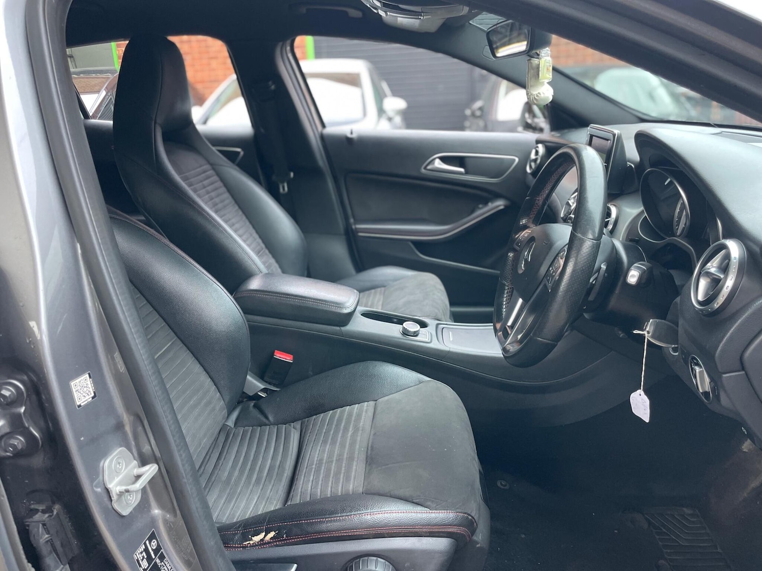 Used Mercedes-Benz GLA 2015 for sale - 77808994: Photo 32