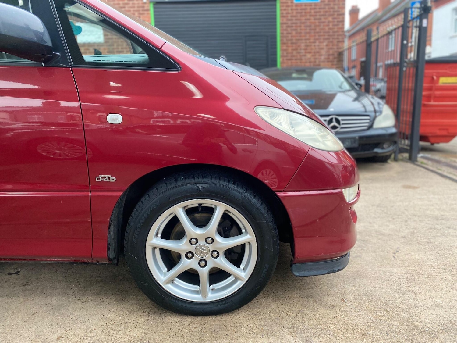 Used Toyota Previa 2005 for sale - 76269721: Photo 2