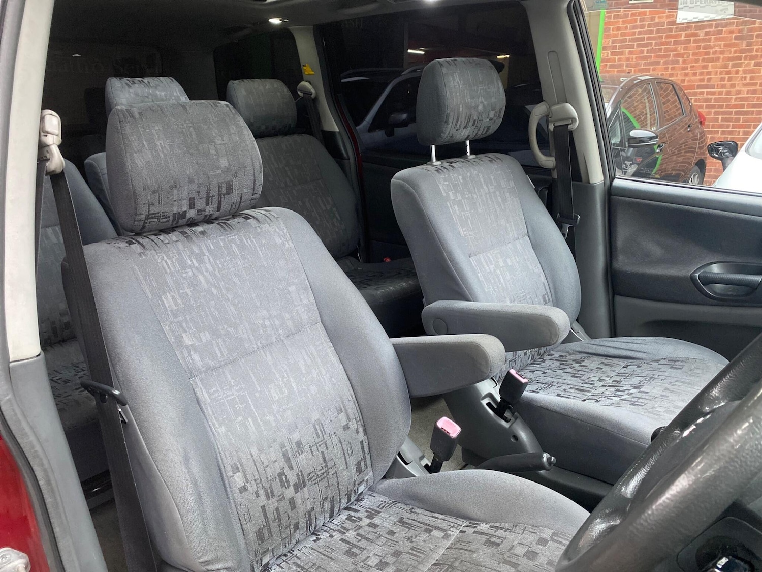 Used Toyota Previa 2005 for sale - 76269721: Photo 23