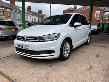 Used Volkswagen Touran 2016 for sale - 79821304: Photo