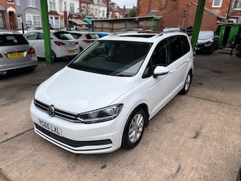 Used Volkswagen Touran 2016 for sale - 79821304: Photo