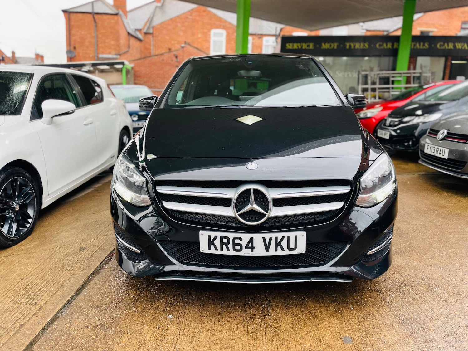 Used Mercedes-Benz B Class 2015 for sale - 76926245: Photo 2