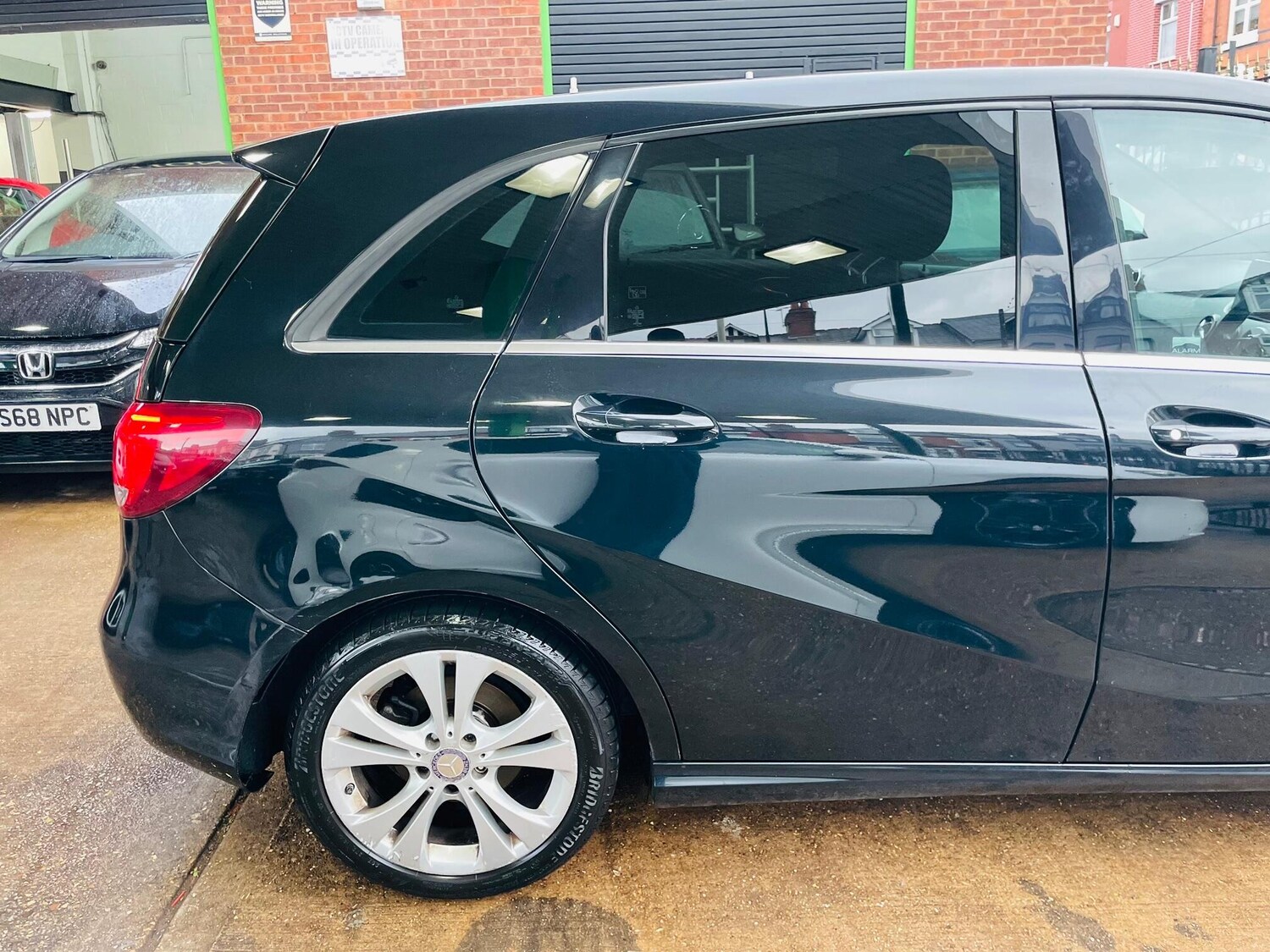 Used Mercedes-Benz B Class 2015 for sale - 76926245: Photo 9