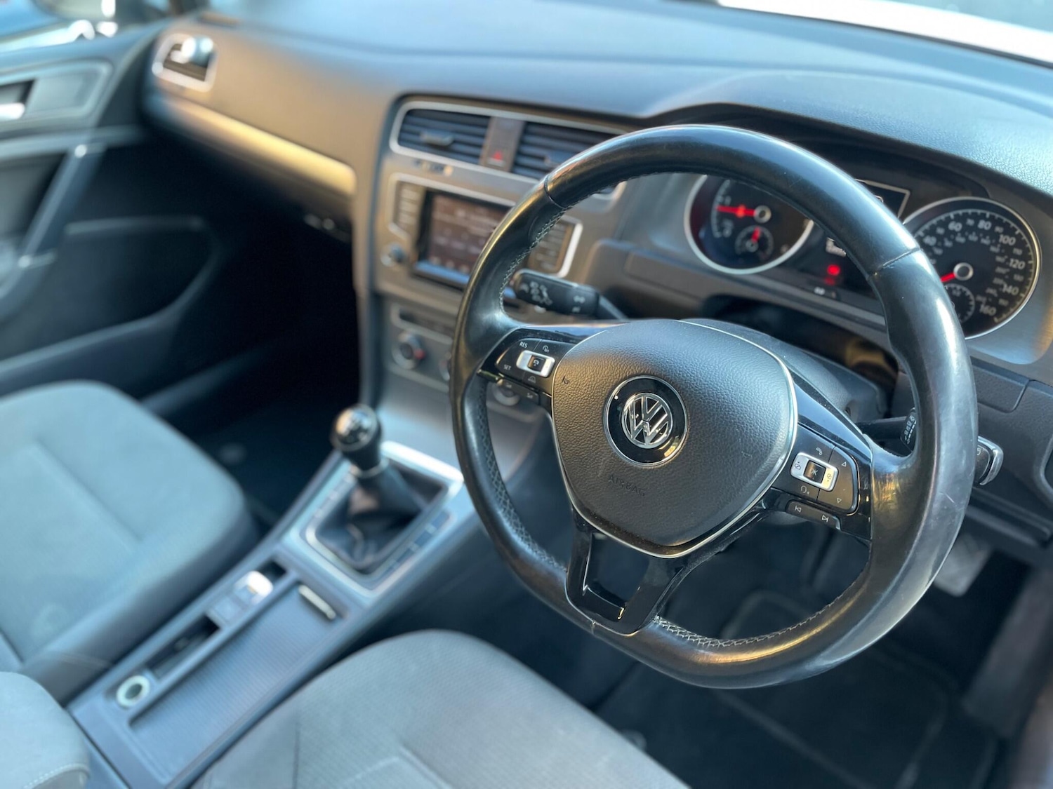 Used Volkswagen Golf 2013 for sale - 77587190: Photo 35