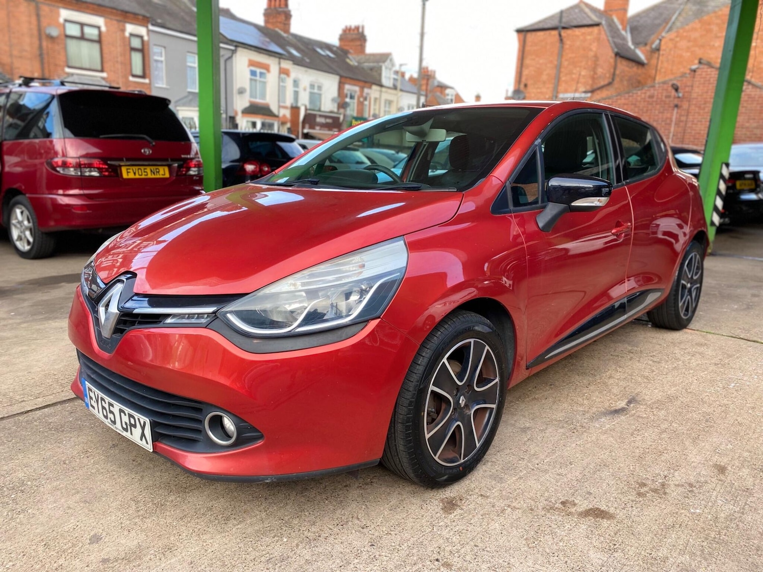 Used Renault Clio 2015 for sale - 76472210: Photo 15