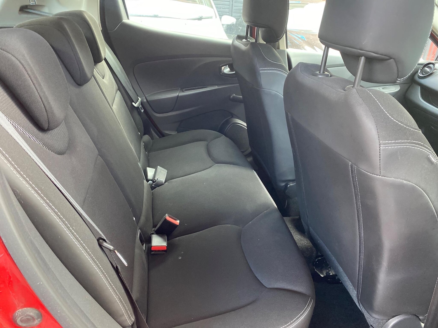 Used Renault Clio 2015 for sale - 76472210: Photo 20