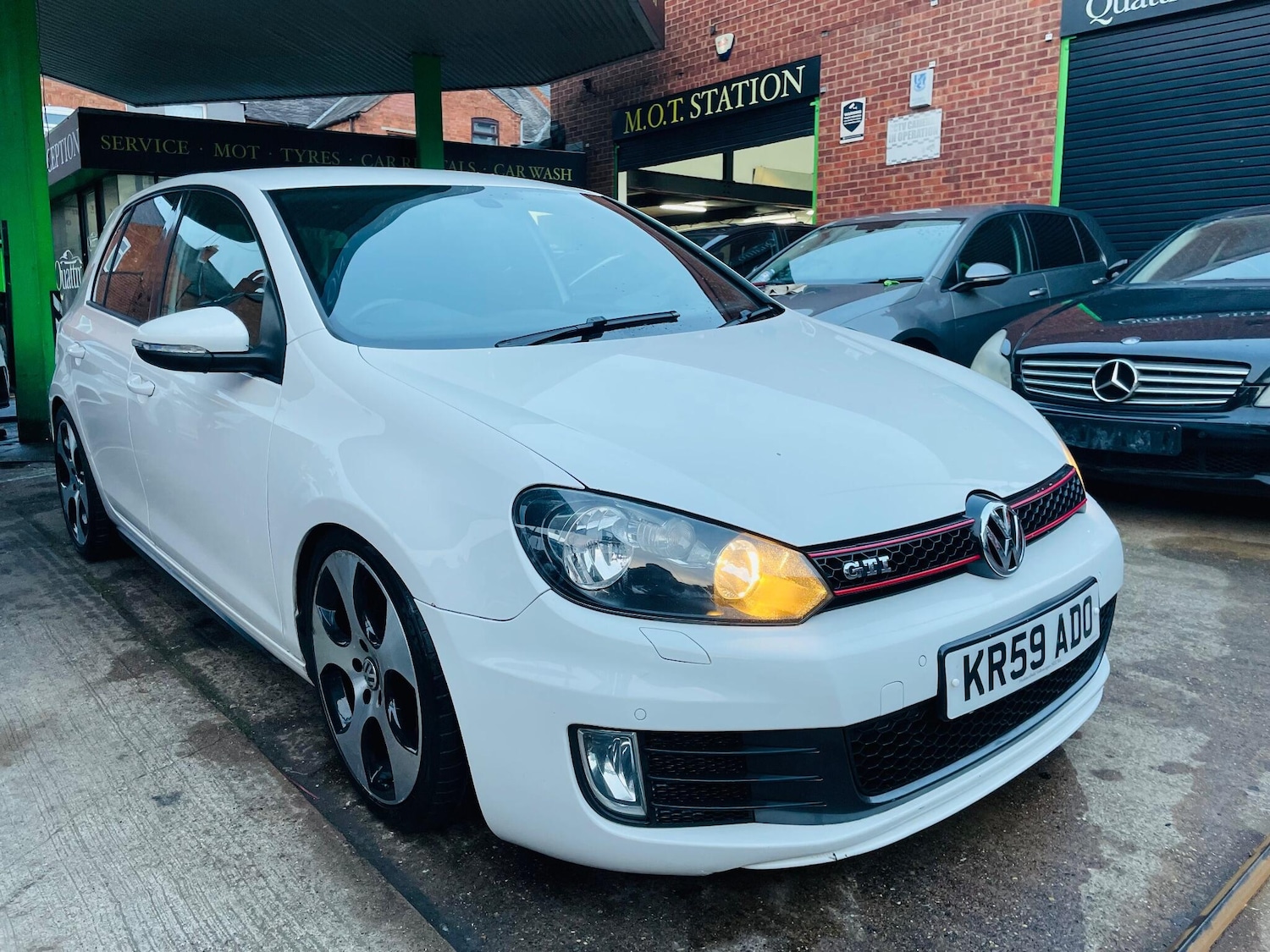 Used Volkswagen Golf 2009 for sale - 77175780: Photo 3