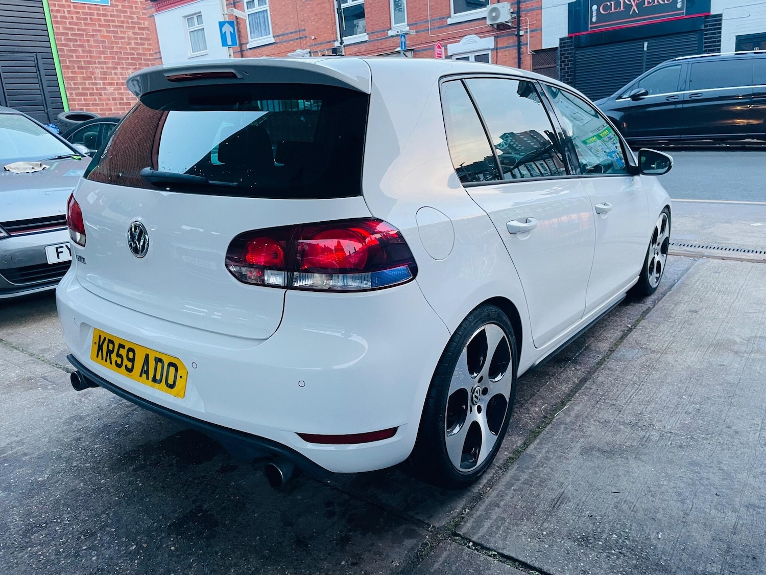 Used Volkswagen Golf 2009 for sale - 77175780: Photo 4