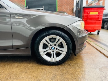 Used BMW 1 Series 2009 for sale - 77969997: Photo