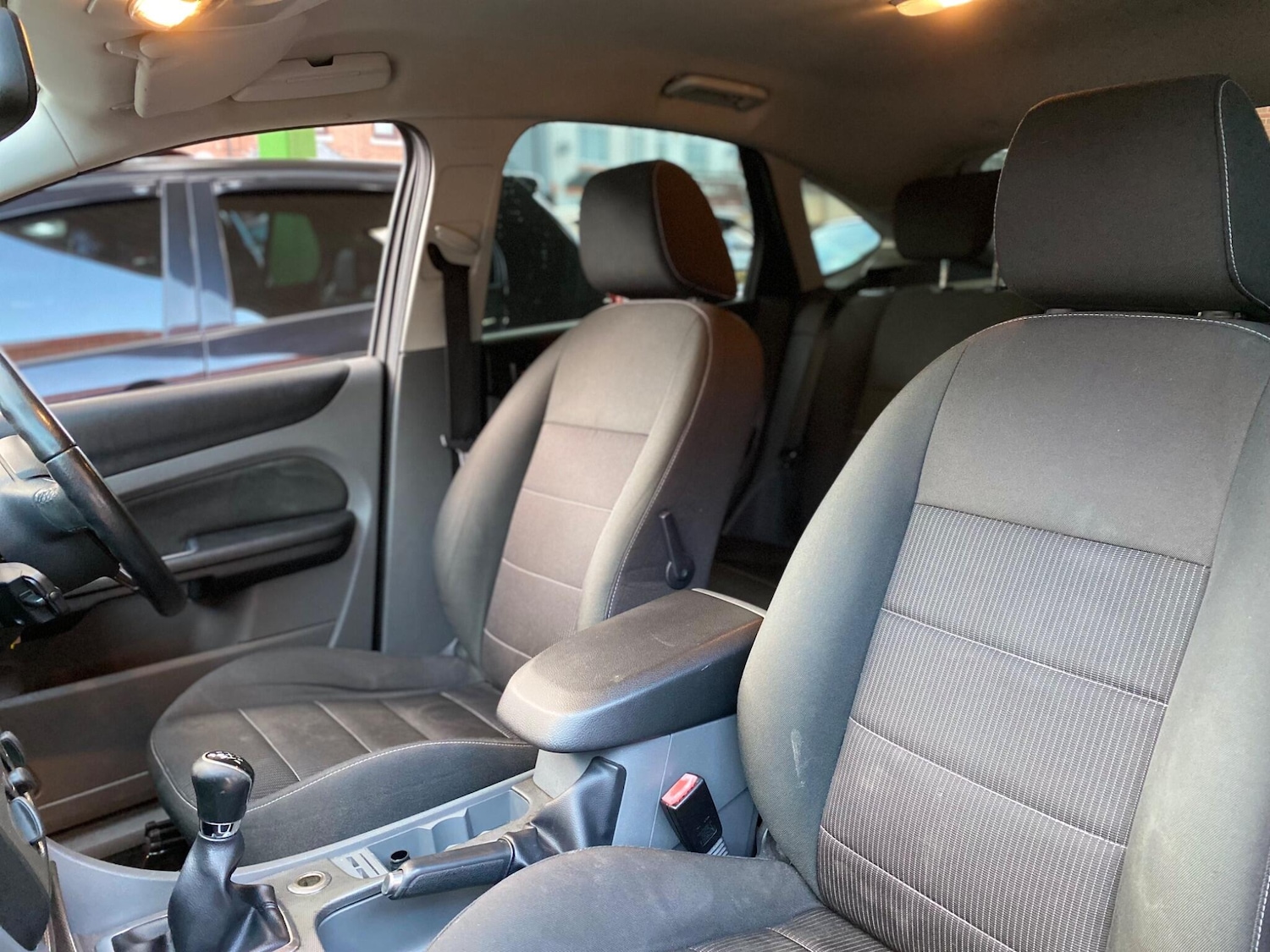 Used Ford Focus 2009 for sale - 76397945: Photo 17