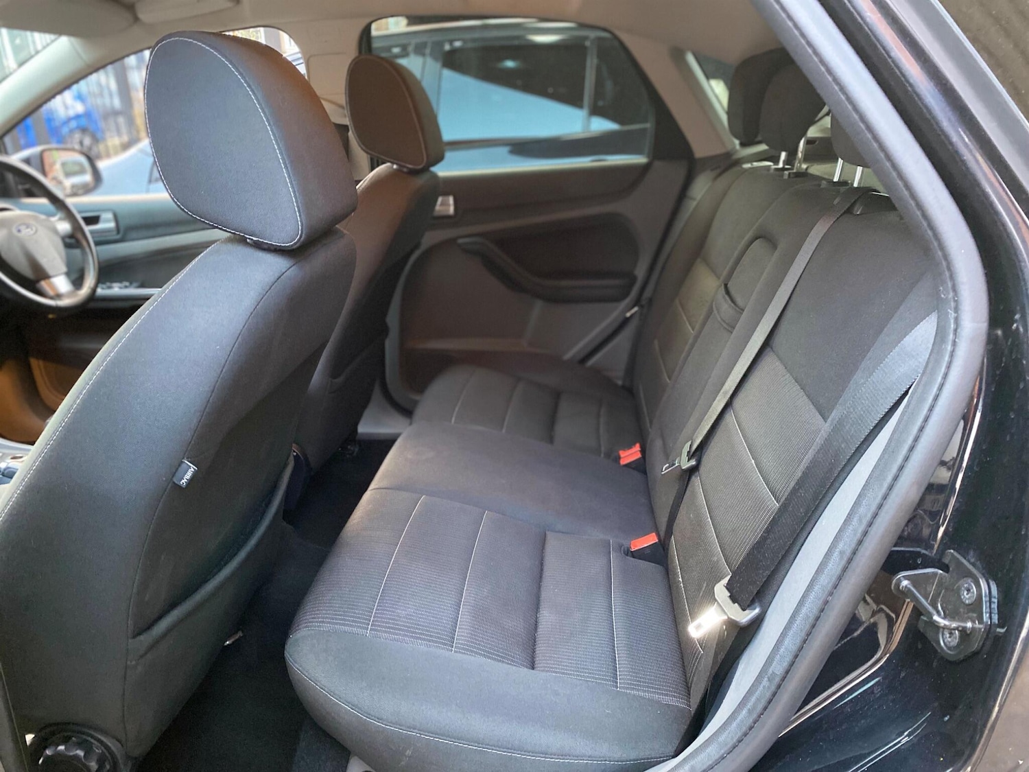 Used Ford Focus 2009 for sale - 76397945: Photo 18