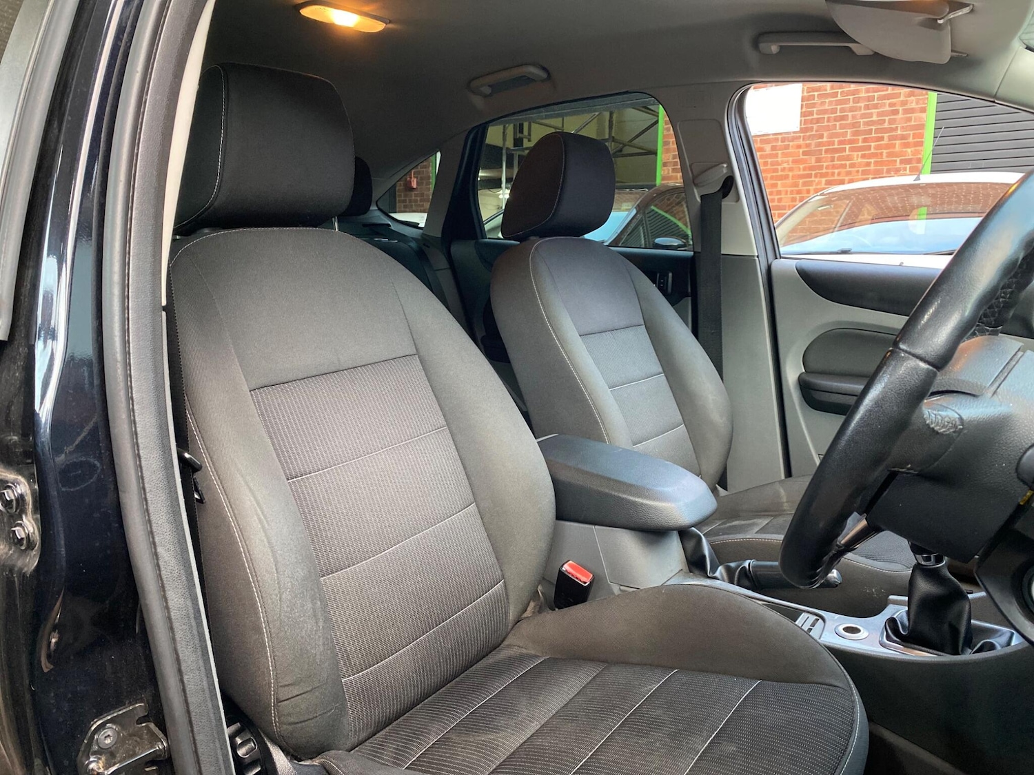 Used Ford Focus 2009 for sale - 76397945: Photo 22