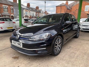 Used Volkswagen Golf 2017 for sale - 78492425: Photo