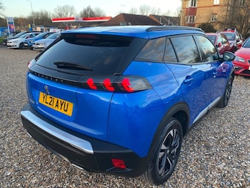 Used Peugeot 2008 2021 for sale - 76900531: Photo