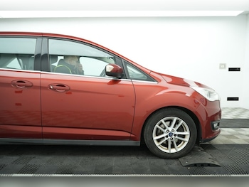 Used Ford Grand C-Max 2015 for sale - 78349670: Photo