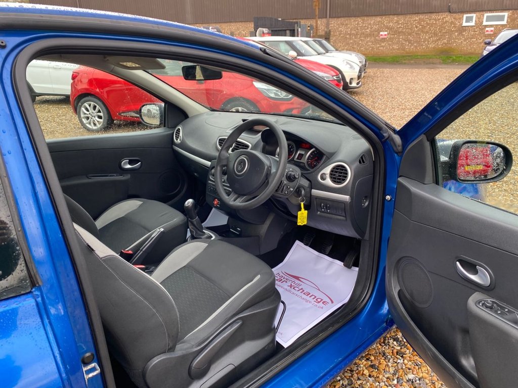 Used Renault Clio 2011 for sale - 77551508: Photo 11