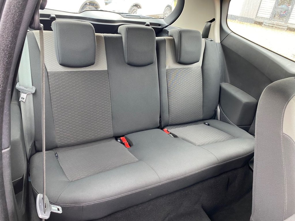 Used Renault Clio 2011 for sale - 77551508: Photo 14