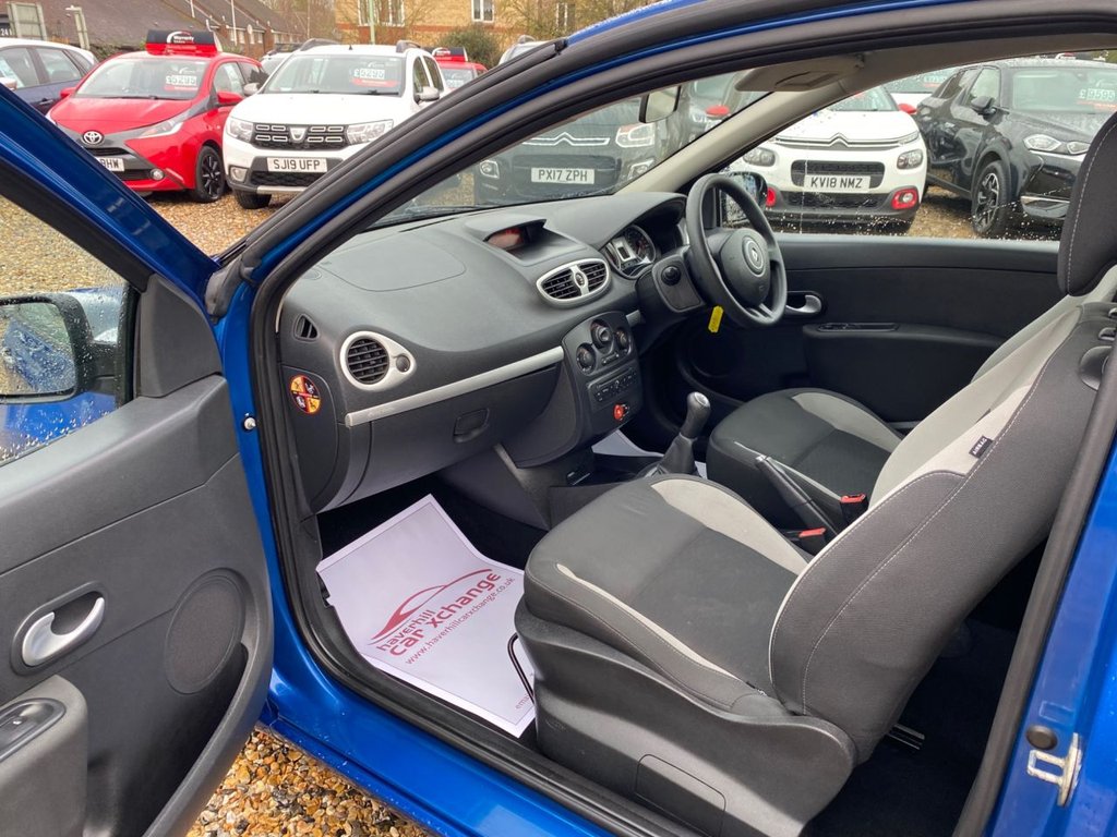 Used Renault Clio 2011 for sale - 77551508: Photo 17