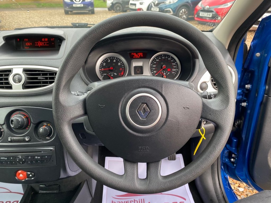 Used Renault Clio 2011 for sale - 77551508: Photo 18