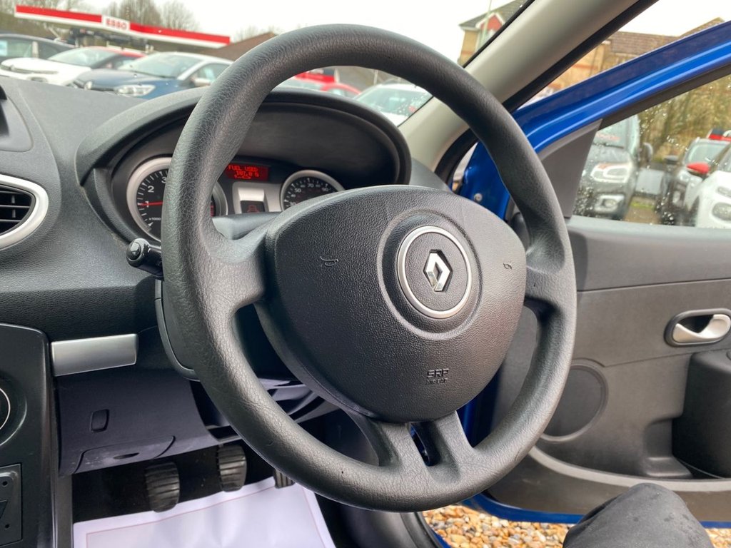 Used Renault Clio 2011 for sale - 77551508: Photo 20